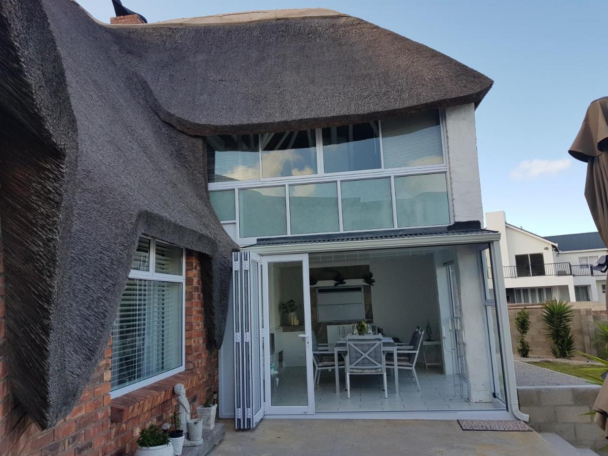Beach Style Cottage ランゲバーン エクステリア 写真